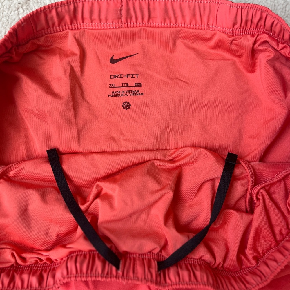 Nike Coral Sports Shorts Men Size XXL - Picture 5 of 10
